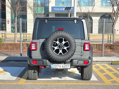 Jeep Wrangler 2023, 24000 км, за 32755.68 USD