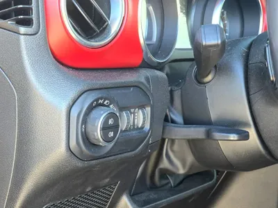 Jeep Wrangler 2023, 24000 км, за 32755.68 USD - фото 14