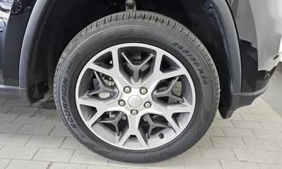 Jeep Cherokee 2019, 82890 км, за 11205.22 USD - фото 21