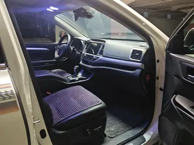 Toyota Highlander 2018, 47000 км, за 16185.68 USD - фото 8