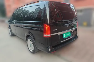 Mercedes-Benz V-Class 2016, 149000 км, за 17007 USD