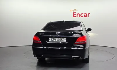 Hyundai Equus 2012, 167235 км, за 4529.34 USD