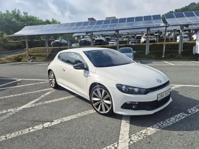 Volkswagen Scirocco 2013, 211309 км, за 3183.67 USD