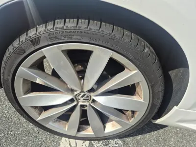 Volkswagen Scirocco 2013, 211309 км, за 3183.67 USD
