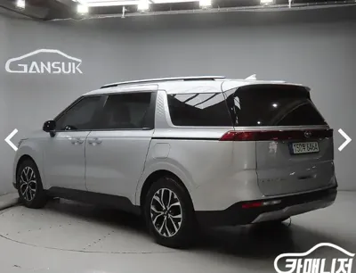 Kia Canival 2021, 96845 км, за 12143.89 USD