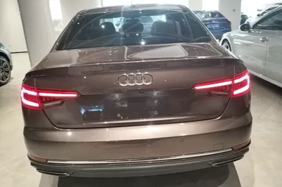 Audi A4L 2018, 57300 км, за 17437 USD