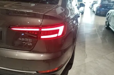 Audi A4L 2018, 57300 км, за 17437 USD - фото 9