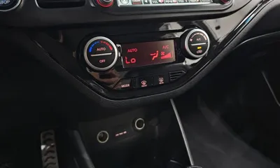 Kia Morning 2014, 124258 км, за 3187.62 USD - фото 31