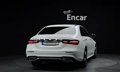 Mercedes-Benz E-Class 2023, 27937 км, за 25721.16 USD