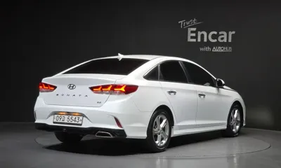 Hyundai Sonata 2019, 68670 км, за 10076.05 USD - фото 2