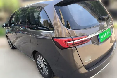 Buick GL8 2023, 97100 км, за 16491 USD