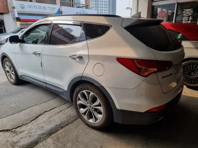 Hyundai Santafe 2013, 168700 км, за 5860.52 USD