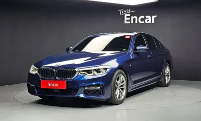 BMW 5-Series · 2017 год