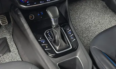 Hyundai Ioniq 2016, 134336 км, за 7618.67 USD - фото 9