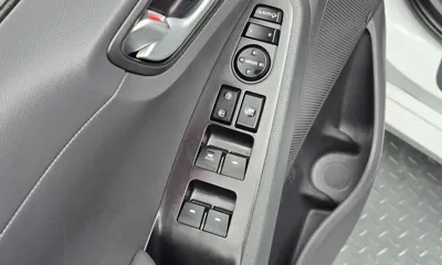 Hyundai Ioniq 2016, 134336 км, за 7618.67 USD - фото 20