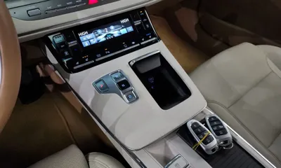 Hyundai Grandeur 2023, 26158 км, за 21192.04 USD - фото 9