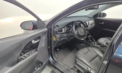 Kia Niro 2018, 59932 км, за 9977.68 USD - фото 10