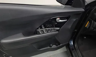 Kia Niro 2018, 59932 км, за 9977.68 USD - фото 30