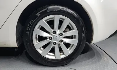 Kia K3 2015, 175904 км, за 2444.66 USD
