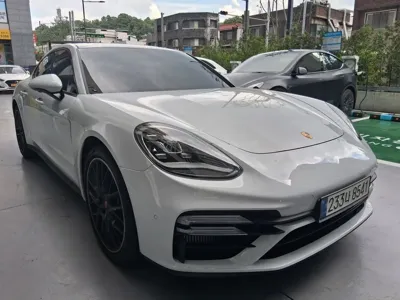 Porsche Panamera 2023, 38500 км, за 75489.04 USD