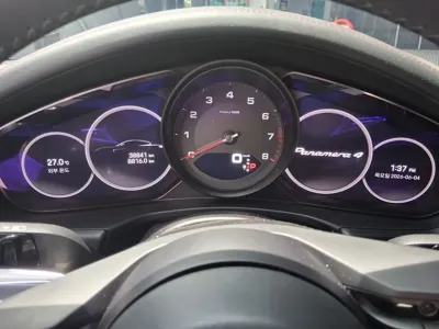 Porsche Panamera 2023, 38500 км, за 75489.04 USD - фото 9