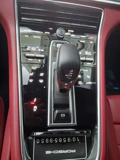 Porsche Panamera 2023, 38500 км, за 75489.04 USD - фото 14