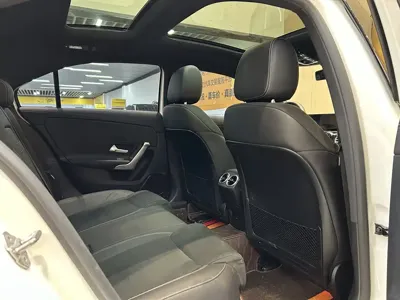 Mercedes-Benz A-Class 2021, 64000 км, за 15155.68 USD - фото 11