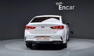 Hyundai Sonata 2019, 68244 км, за 9602.64 USD