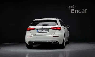 Mercedes-Benz A-Class 2025, 64 км, за 21813.87 USD