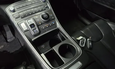 Hyundai Santafe 2021, 127517 км, за 13809.05 USD - фото 9