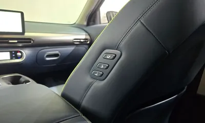 Genesis GV60