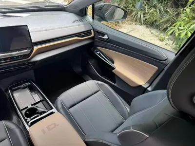 Volkswagen ID.4 X 2022, 60000 км, за 12212.83 USD - фото 8