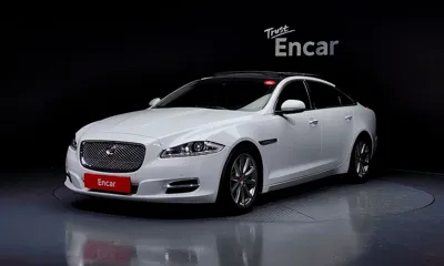 Jaguar XJ · 2015 год