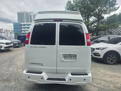 Chevrolet Express Van 2018, 111218 км, за 17226.8 USD