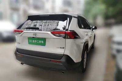 Toyota RAV4 2023, 24900 км, за 16872 USD