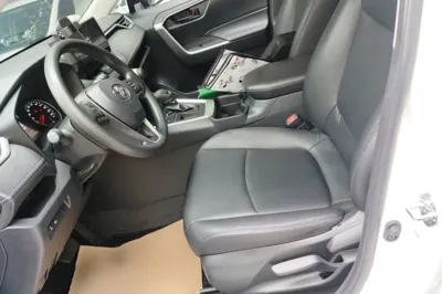 Toyota RAV4 2023, 24900 км, за 16872 USD - фото 12