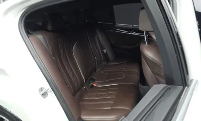 BMW 5-Series 2019, 68381 км, за 20021.01 USD - фото 11