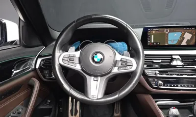 BMW 5-Series 2019, 68381 км, за 20021.01 USD - фото 12