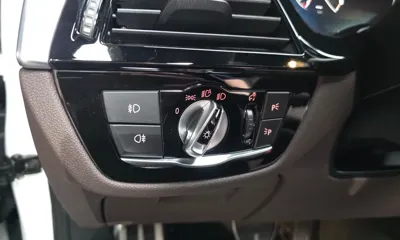 BMW 5-Series 2019, 68381 км, за 20021.01 USD - фото 31