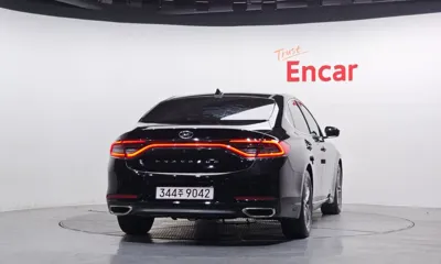 Hyundai Grandeur 2017, 171295 км, за 5285.76 USD