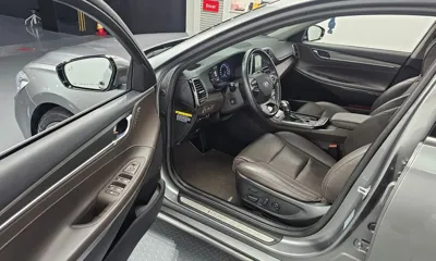 Hyundai Grandeur 2017, 122544 км, за 10113.7 USD - фото 10