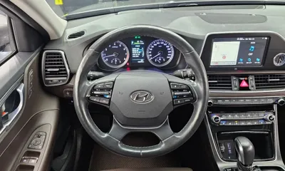 Hyundai Grandeur 2017, 122544 км, за 10113.7 USD - фото 13
