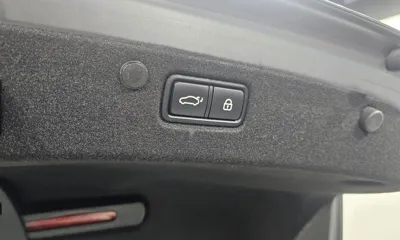 Hyundai Grandeur 2017, 122544 км, за 10113.7 USD - фото 20