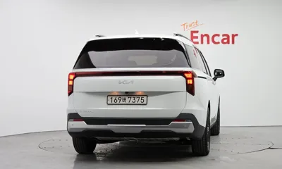 Kia Canival 2024, 12650 км, за 18962.67 USD