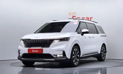 Kia Canival · 2023 год