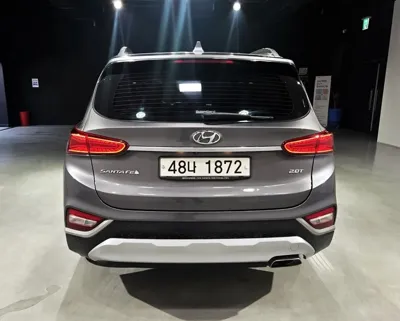 Hyundai Santafe 2019, 118946 км, за 11661.24 USD