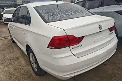 Volkswagen Santana 2021, 57699 км, за 7830 USD