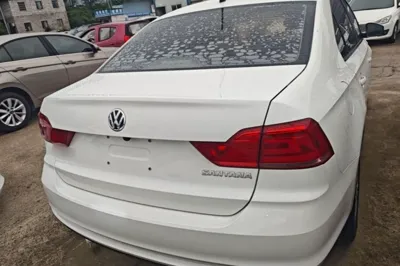 Volkswagen Santana 2021, 57699 км, за 7830 USD