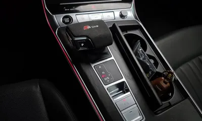 Audi A6 2022, 70634 км, за 18720.43 USD - фото 9