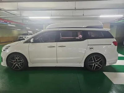 Kia Canival 2018, 133300 км, за 8262.83 USD